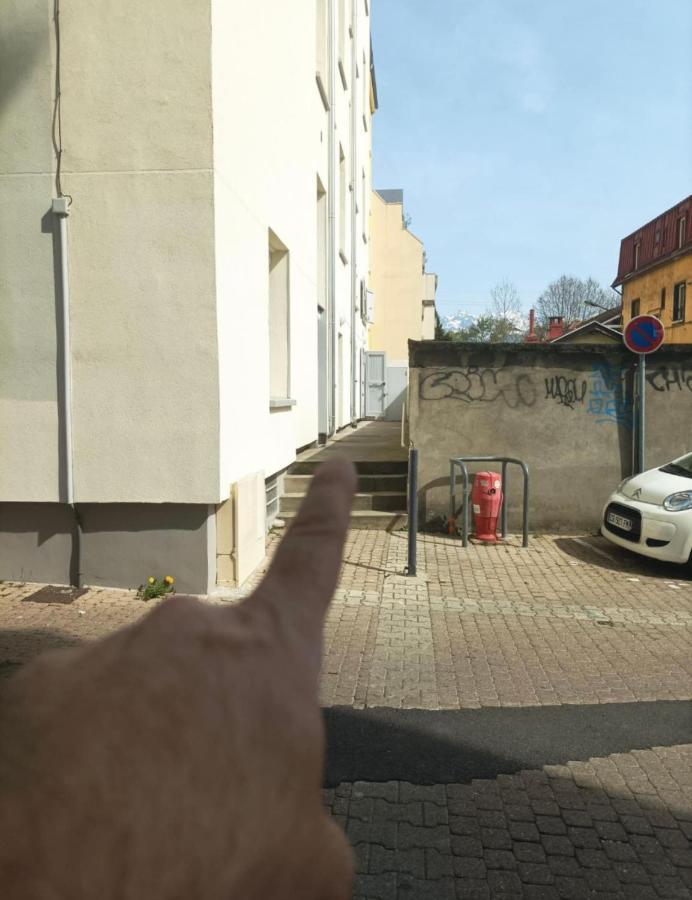 Ferienwohnung Le Duplex - Gare / Tram / Netflix Fontaine  Exterior foto